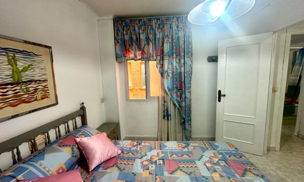 Resale - Wohnung Appartement -
Torrevieja - Centro