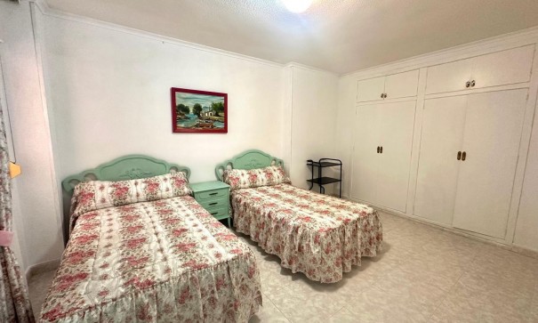 Resale - Wohnung Appartement -
Torrevieja - Centro