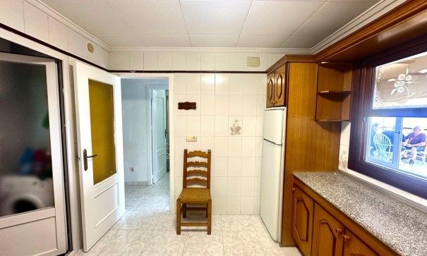Resale - Wohnung Appartement -
Torrevieja - Centro
