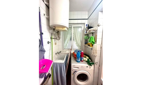 Resale - Wohnung Appartement -
Torrevieja - Centro