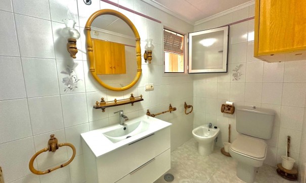 Resale - Wohnung Appartement -
Torrevieja - Centro