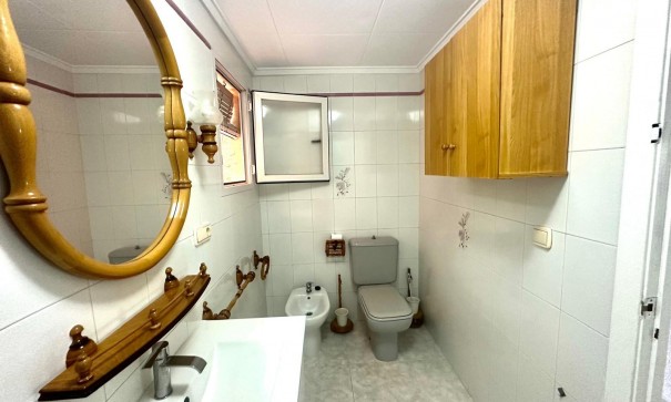 Resale - Wohnung Appartement -
Torrevieja - Centro