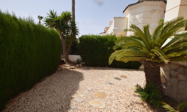 Sale - Semi Detached Villa -
Ciudad Quesada - Rojales - La Fiesta