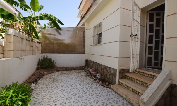 Sale - Semi Detached Villa -
Ciudad Quesada - Rojales - La Fiesta