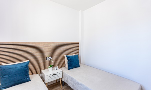 Sprzedaż - Dom miejski -
Los Altos