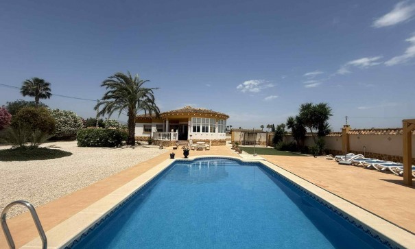 Resale - Finca Landgut -
Catral