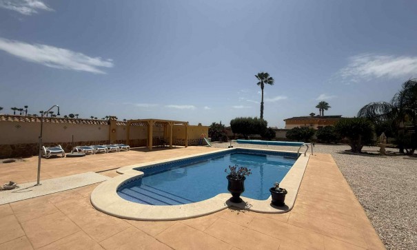 Resale - Finca Landgut -
Catral