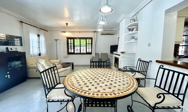 Revente - Villa Individuelle -
Orihuela Costa - La Zenia