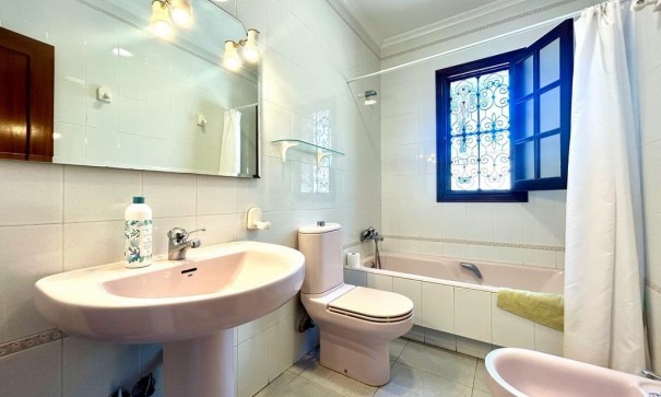 Revente - Villa Individuelle -
Orihuela Costa - La Zenia