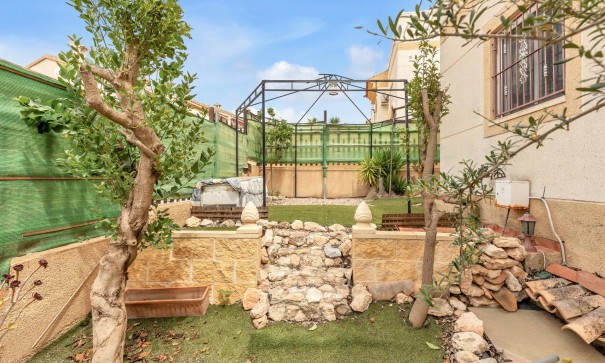 Venta - Apartamento piso -
Orihuela Costa - La Florida