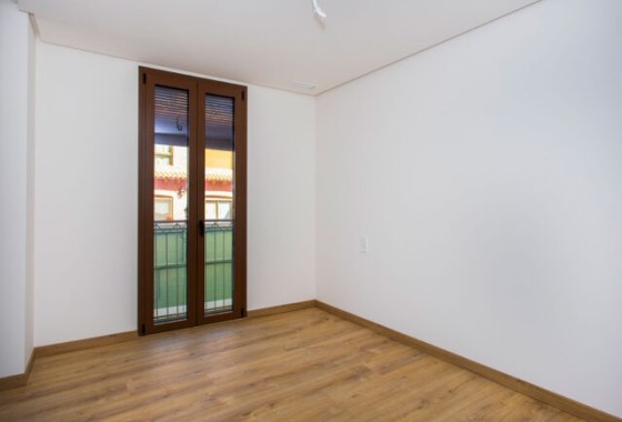 Herverkoop - Appartement / Flat -
Hondón de las Nieves