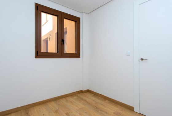 Herverkoop - Appartement / Flat -
Hondón de las Nieves