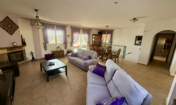 Revente - Villa Individuelle -
Almoradí