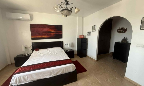 Revente - Villa Individuelle -
Almoradí