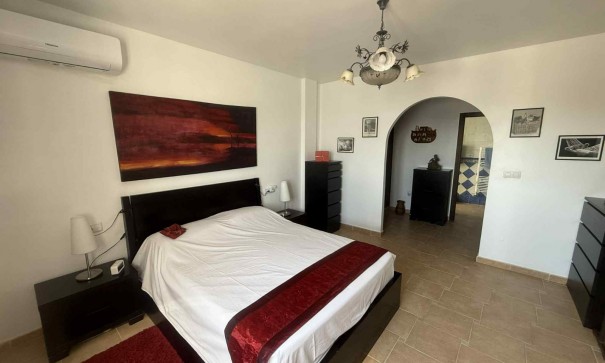 Revente - Villa Individuelle -
Almoradí