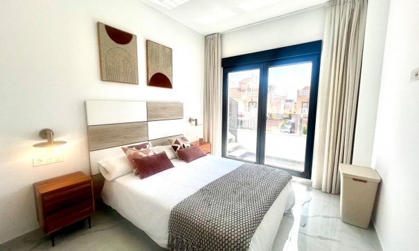 Sprzedaż - Willa wolnostojąca -
Torrevieja - La Siesta - El Salado - Torreta