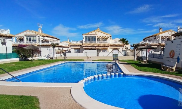 Sale - Town house -
Orihuela Costa