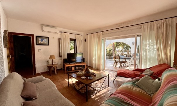 Resale - Freistehende Villa -
Cabo Roig