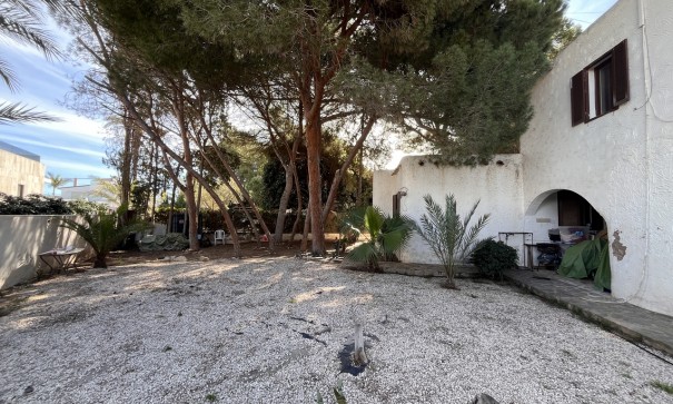 Resale - Freistehende Villa -
Cabo Roig