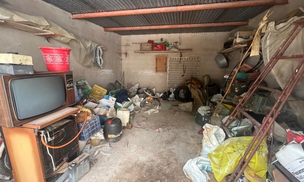 Herverkoop - Finca Landelijk pand -
Crevillente