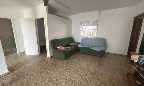 Herverkoop - Finca Landelijk pand -
Crevillente