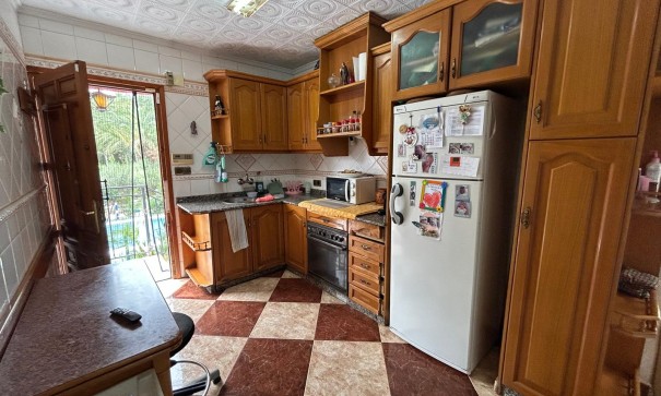 Venta - Finca Propiedad rural -
Crevillente