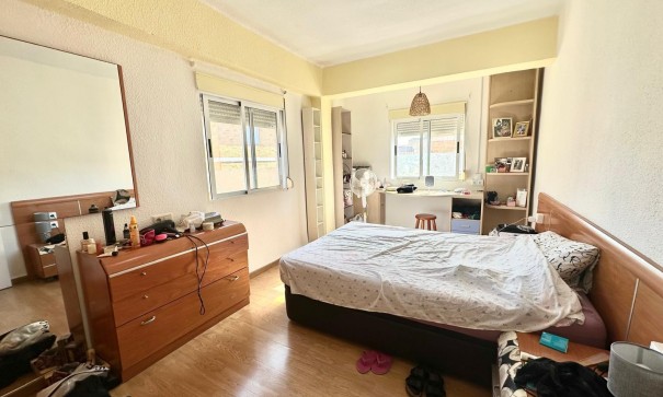 Resale - Wohnung Appartement -
Torrevieja - Estacion de autobuses