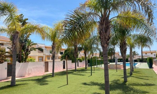 Sale - Town house -
El Mojon