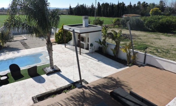 Sale - Finca / Country Property -
Catral