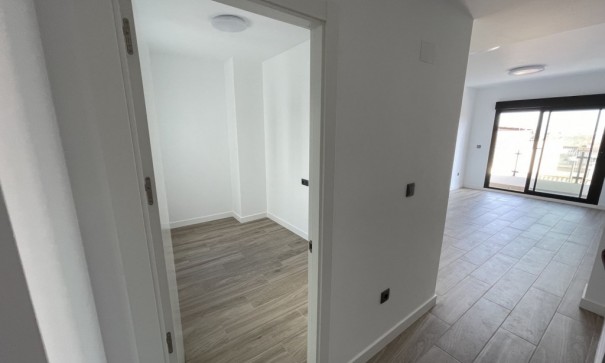 Herverkoop - Apartement Flat -
Algorfa
