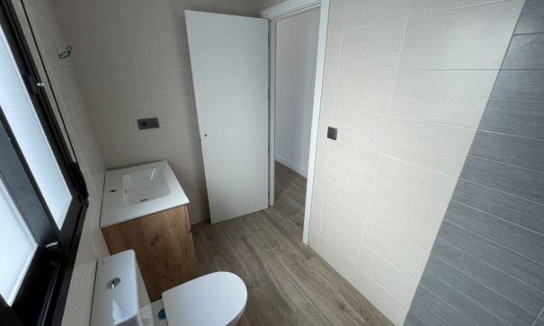 Herverkoop - Apartement Flat -
Algorfa