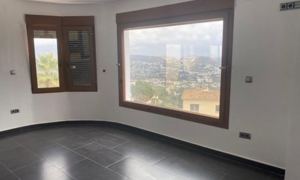 Återförsäljning - Fristående villa -
Moraira