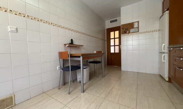 Revente - Appartement -
La Puebla