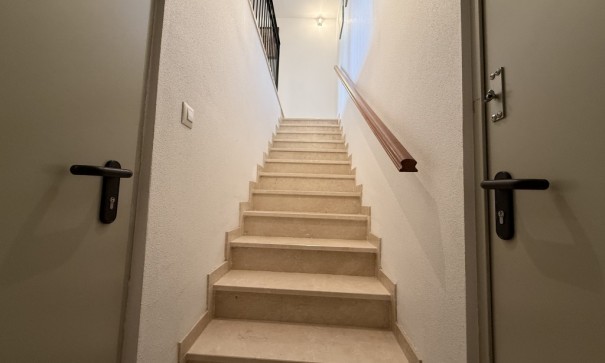 Revente - Appartement -
La Puebla