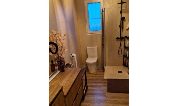 Resale - Freistehende Villa -
Rojales