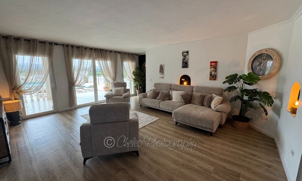 Resale - Freistehende Villa -
Rojales