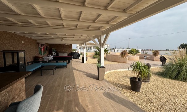 Resale - Freistehende Villa -
Rojales