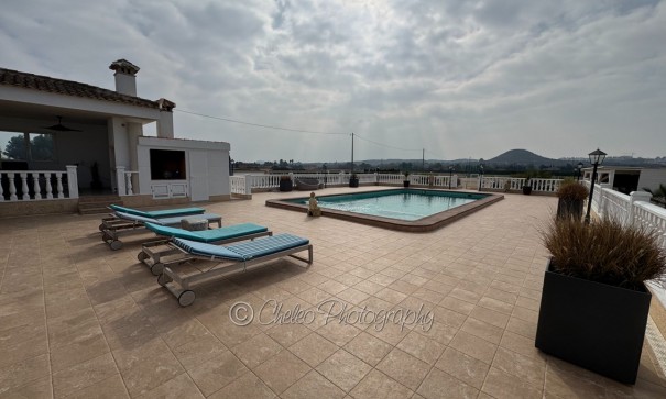 Resale - Freistehende Villa -
Rojales