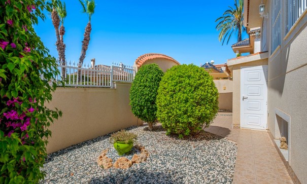 Sale - Detached Villa -
Benijofar - Benimar 1