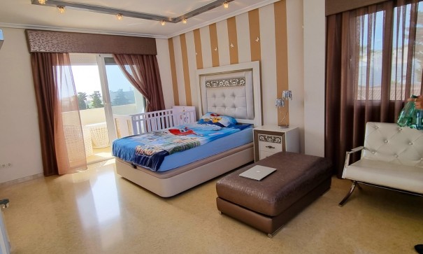 Sale - Detached Villa -
Torrevieja - La Mata