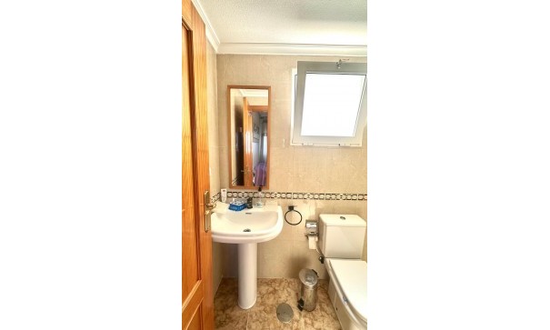 Resale - Wohnung Appartement -
Torrevieja - Playa del cura
