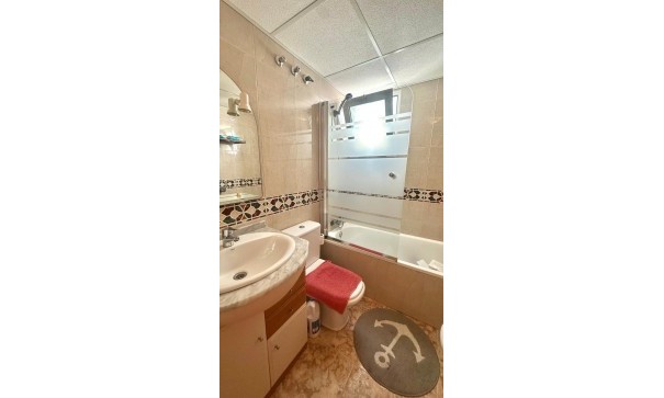 Resale - Wohnung Appartement -
Torrevieja - Playa del cura