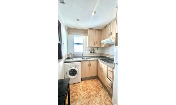 Resale - Wohnung Appartement -
Torrevieja - Playa del cura