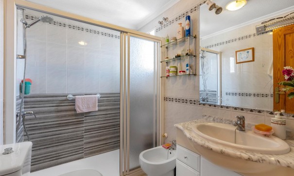 Återförsäljning - Lägenhet lägenhet -
Torrevieja - Cañada del Molino