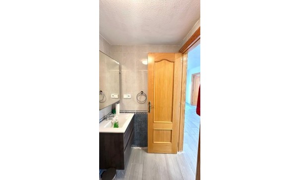 Sale - Town house -
Torrevieja - Carrefour