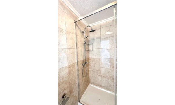 Sale - Town house -
Torrevieja - Carrefour