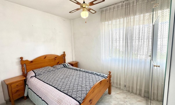 Sale - Town house -
Torrevieja - Carrefour