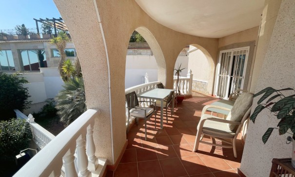 Videresalg - Fritliggende villa -
Ciudad Quesada - Rojales - Upper Golf