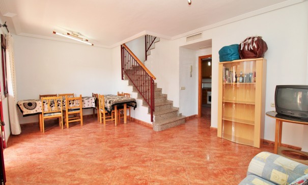 Sale - Town house -
Los Desamparados