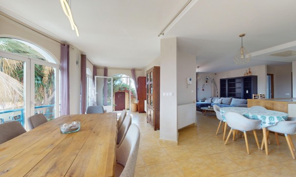 Sale - Detached Villa -
Orihuela Costa - La Zenia